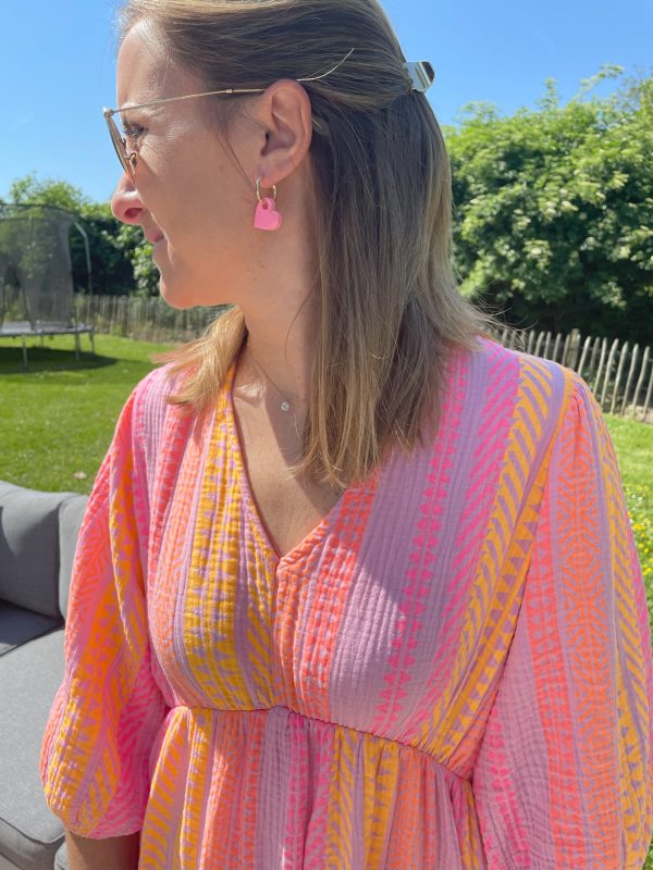 Robe Emilia geometrique rose – Image 4