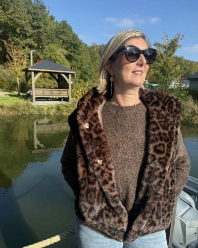 Fourrure Leo sans manche